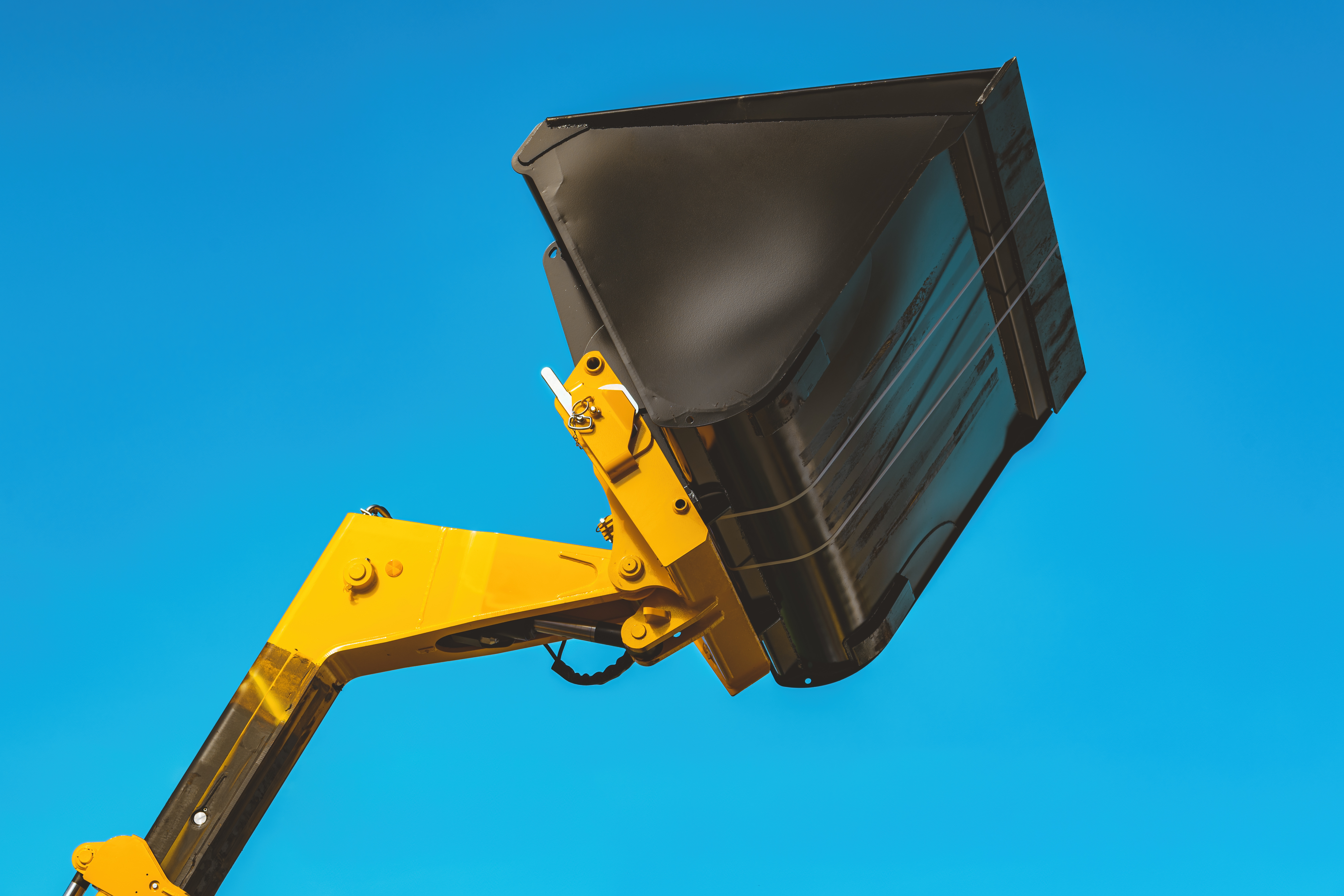 excavator clean up bucket or scoop 2026 01 06 09 27 26 utc