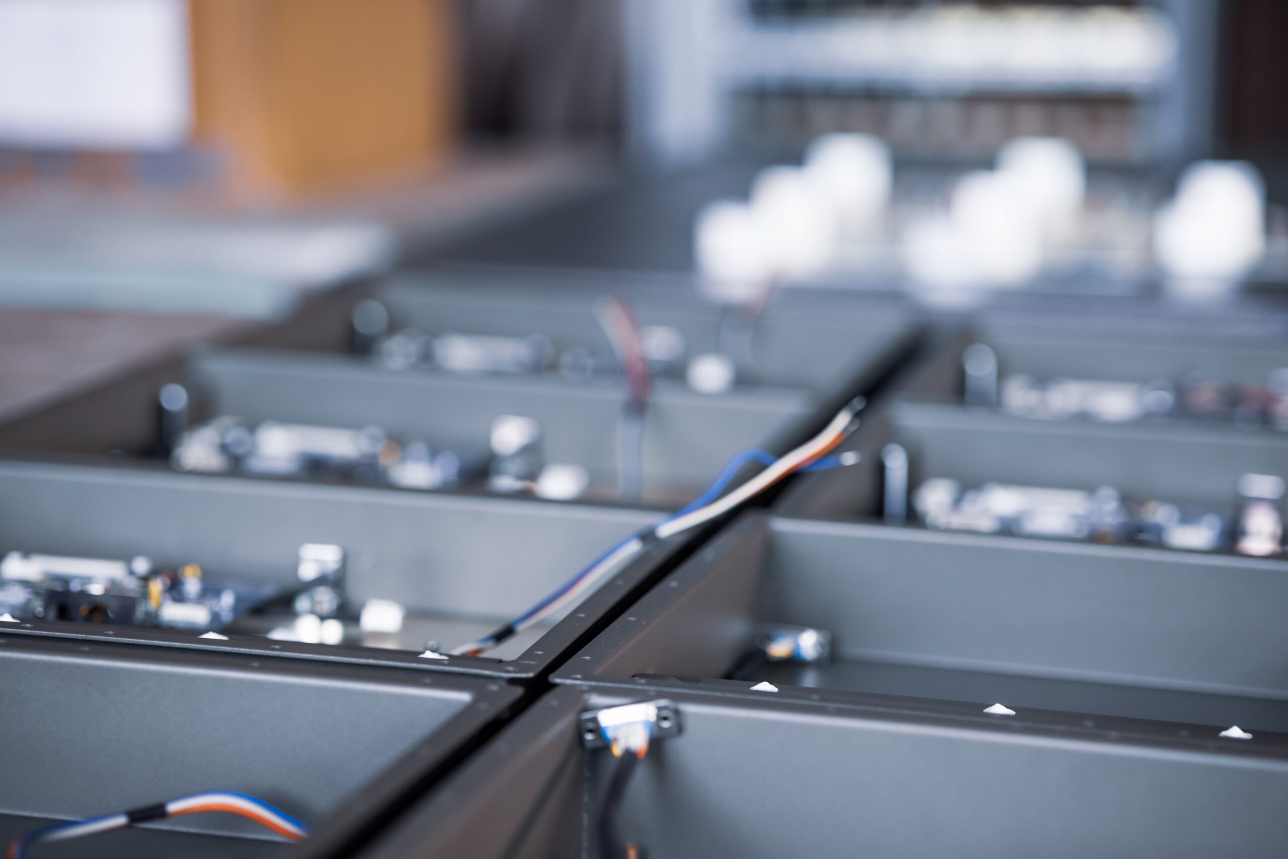 metal components and microcircuits blanks in labor 2026 01 07 07 21 00 utc scaled